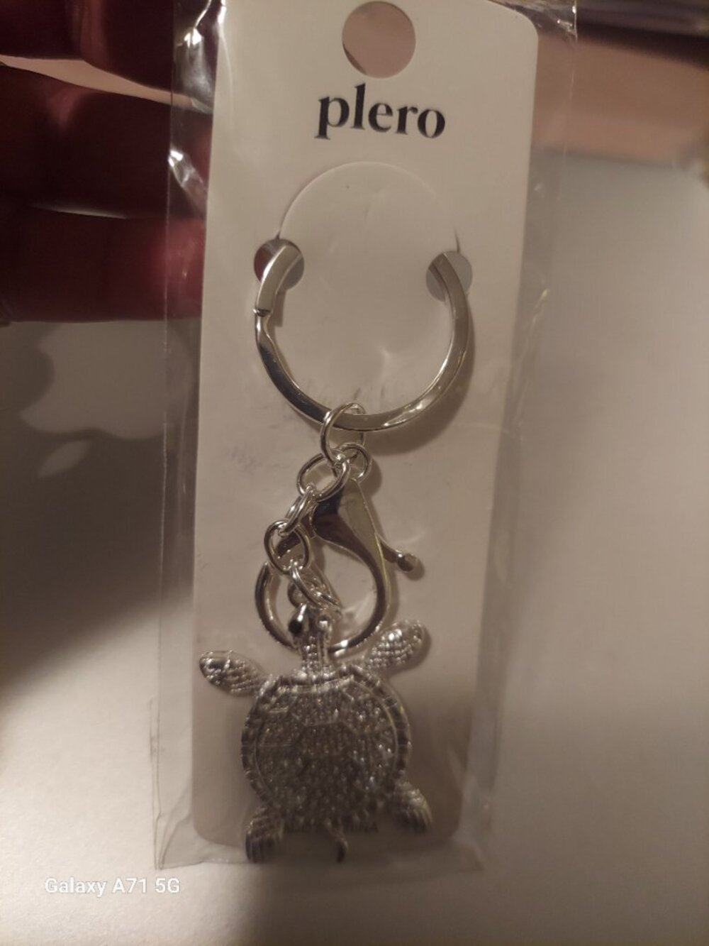 Plero Turtle Key Chain - Picture 2 of 3